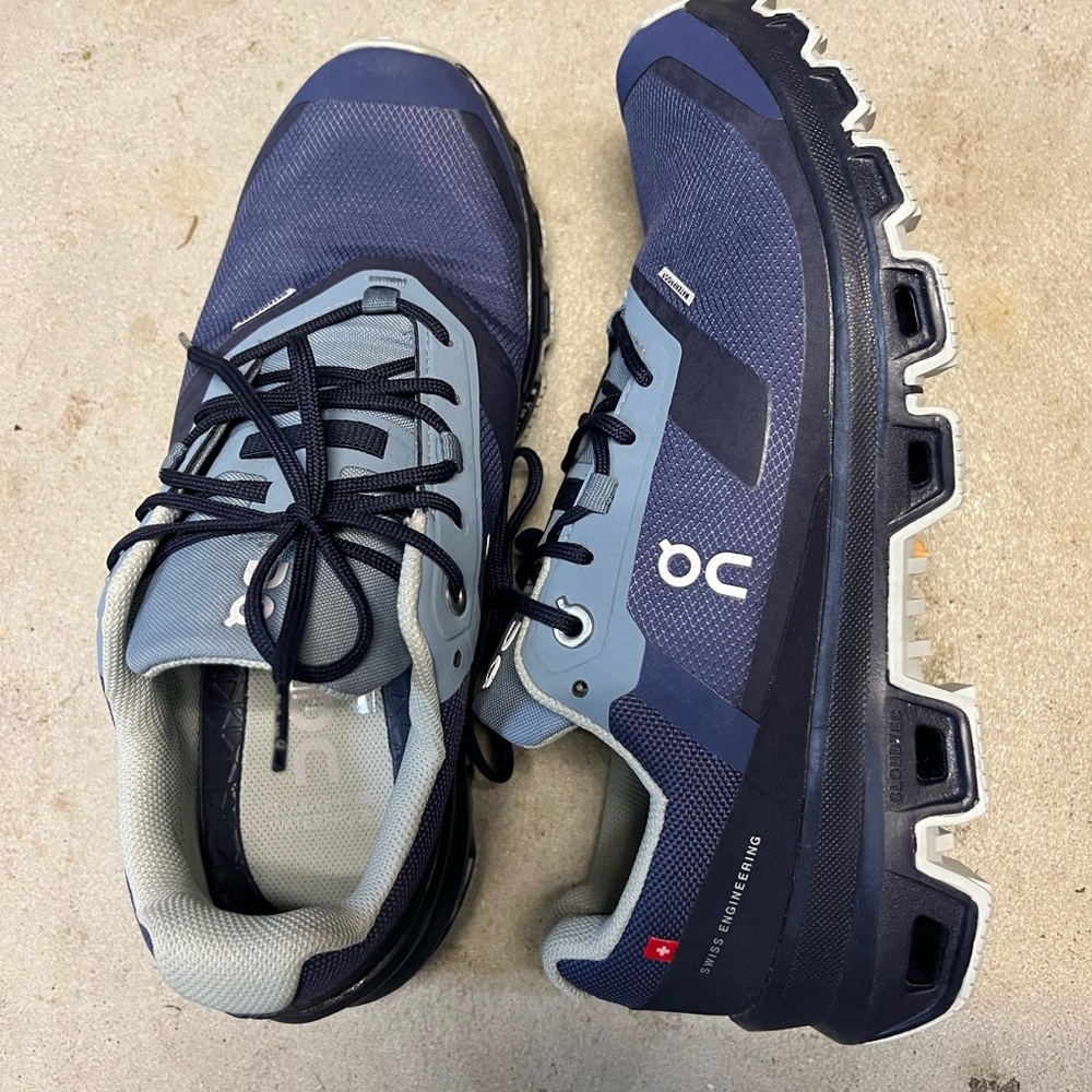 On Running - Women's Cloudventure Waterproof Running Shoes 6.5